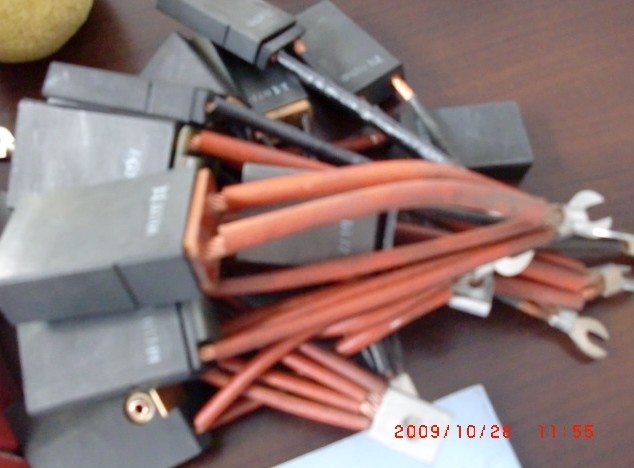 【耐磨】電機(jī)碳刷，電機(jī)電刷