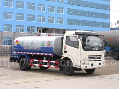 多利卡灑水車在湖北廠家買一臺多少錢？