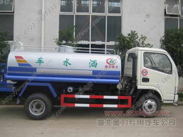 東風(fēng)金霸綠化噴灑車★購買灑水車★工地灑水車	