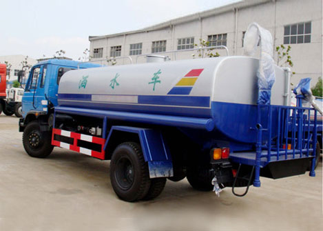 湖北隨州東風(fēng)153多功能灑水車(chē)生產(chǎn)廠(chǎng)家