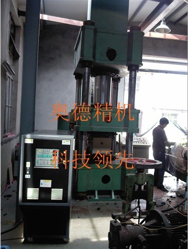 液壓機模板導熱油循環(huán)電加熱器，熱壓機壓板控溫油加熱器，油壓機油加熱