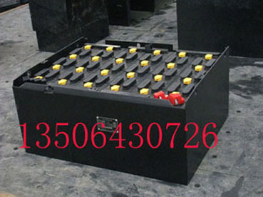 臺(tái)勵(lì)?！厩耙剖讲孳囯娖拷M】1噸-3噸臺(tái)勵(lì)福叉車電池