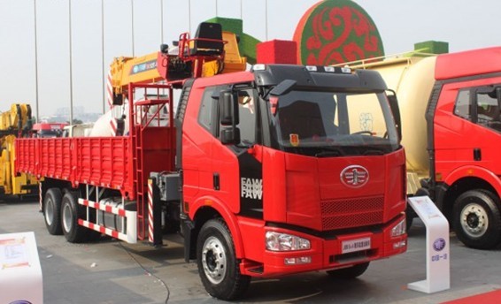 東風(fēng)隨車吊廠家直銷 歡迎來(lái)選購(gòu)