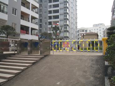 撫州擋車器，撫州交通擋車器，撫州社區(qū)交通必備，撫州擋車桿藍西特