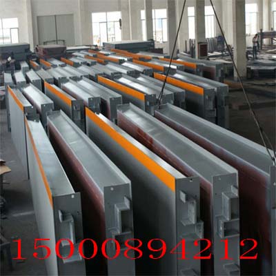 出口式汽車衡，裝集裝箱電子汽車衡，專業(yè)出口汽車衡