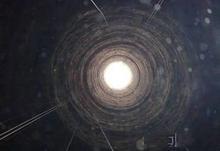 內(nèi)蒙古煙囪內(nèi)壁防腐公司煙囪內(nèi)襯更換，耐酸膠泥防腐，om防腐，粘貼玻