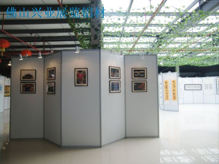鋁合金屏風(fēng)、展覽展示屏風(fēng)，校園展畫屏風(fēng)