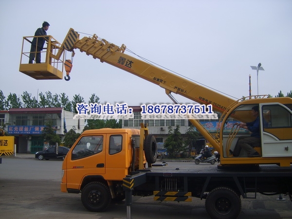 6噸汽車吊、6噸吊車、6噸吊車價格