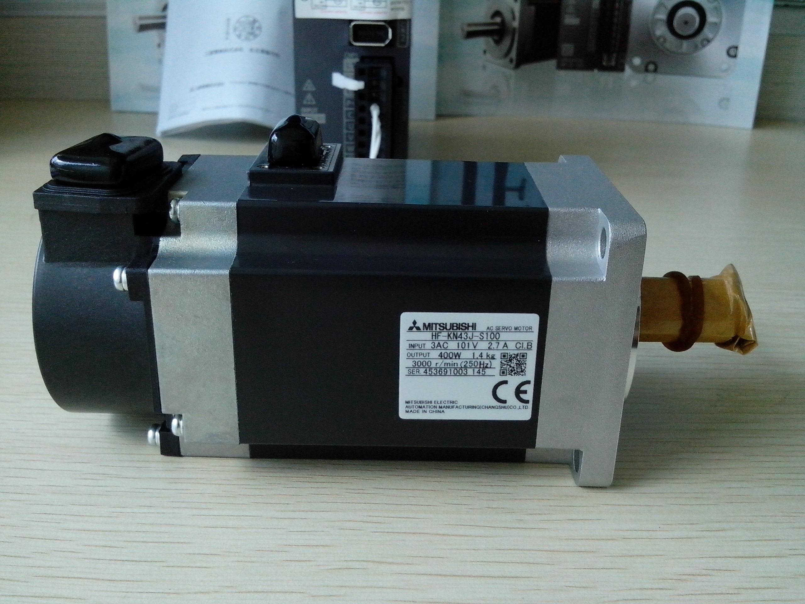 HF-KN13J-S100三菱伺服電機(jī)、特價(jià)促銷