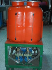 供應(yīng)發(fā)泡機(jī)、噴涂機(jī)、澆注機(jī) 河北省大城縣富民保溫設(shè)備廠