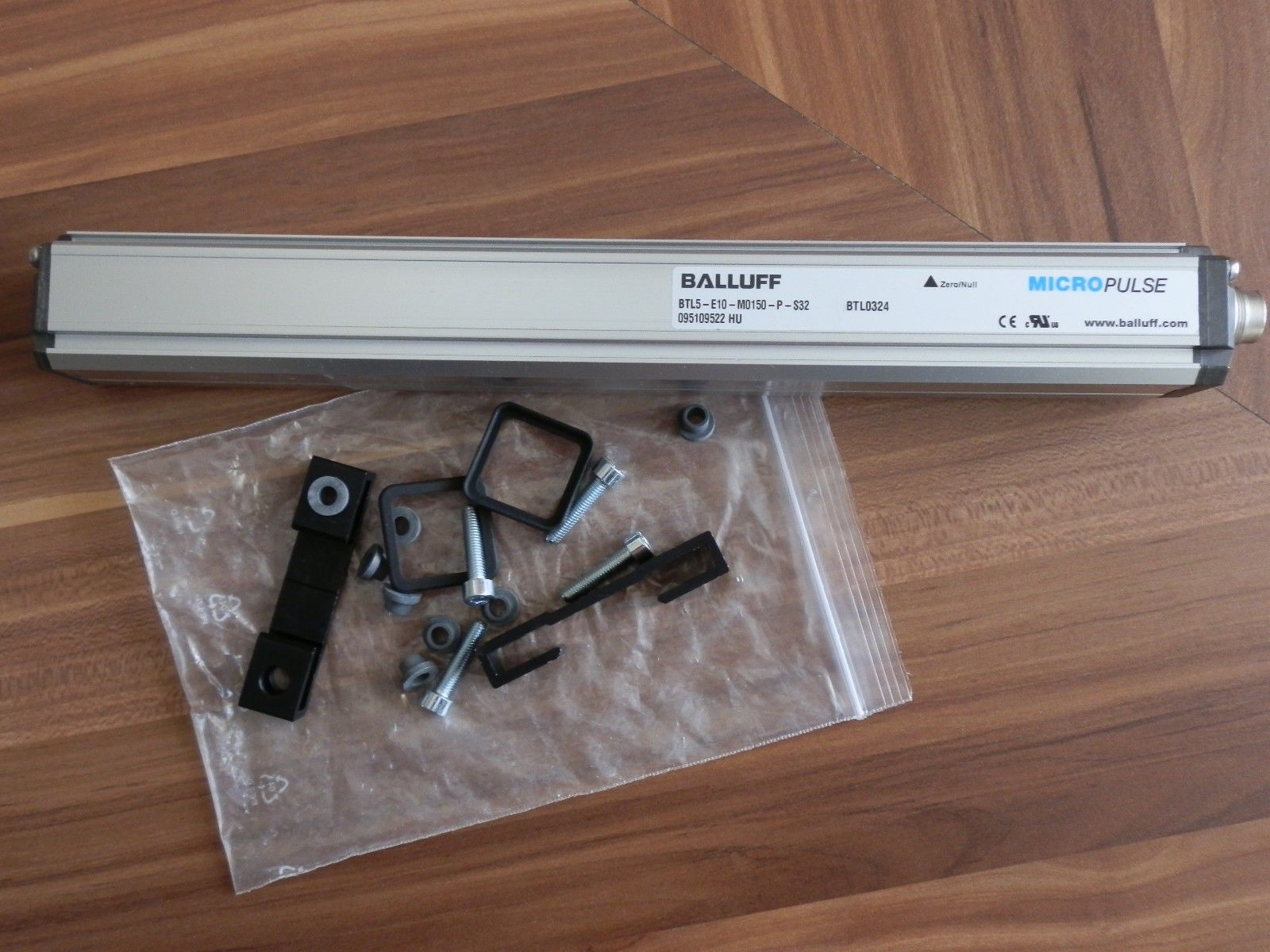 BTL5-S175B-M1300-P-S32位移傳感器