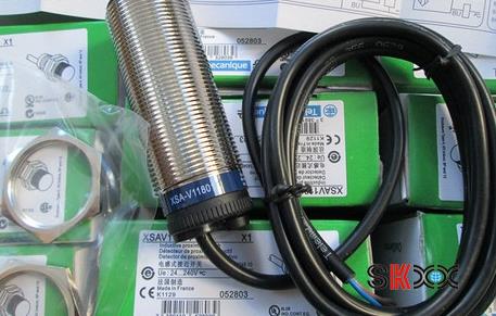 XSAV11801TF