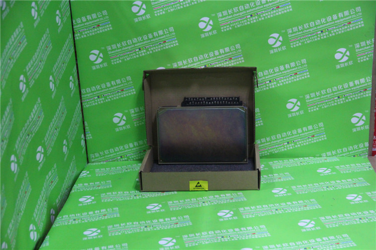 140NOM211OO SCHNEIDER