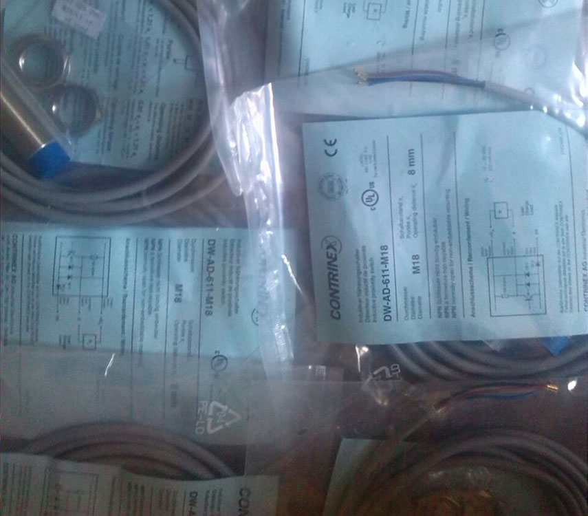 科瑞傳感器DW-AS-611-M8-123 卡翼特供