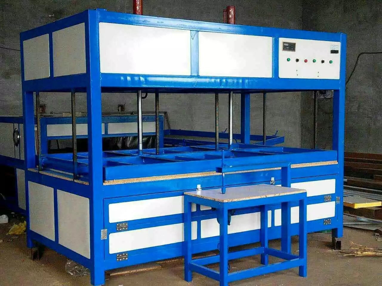 漳州亞克力吸塑機(jī)廠家直銷