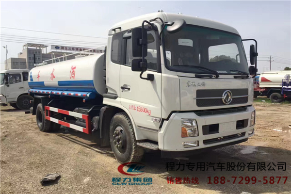 公路灑水車