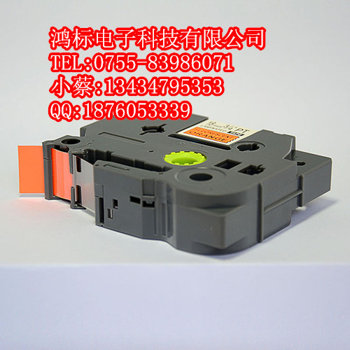 入門(mén)型標(biāo)簽打印機(jī)PT-E100兄弟標(biāo)簽機(jī)