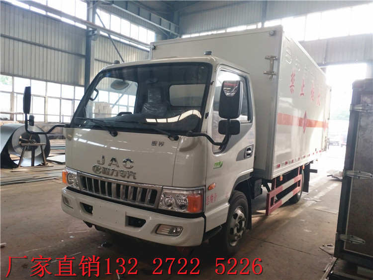 湖北程力廂長(zhǎng)4米車(chē)_2噸防爆車(chē)的價(jià)格