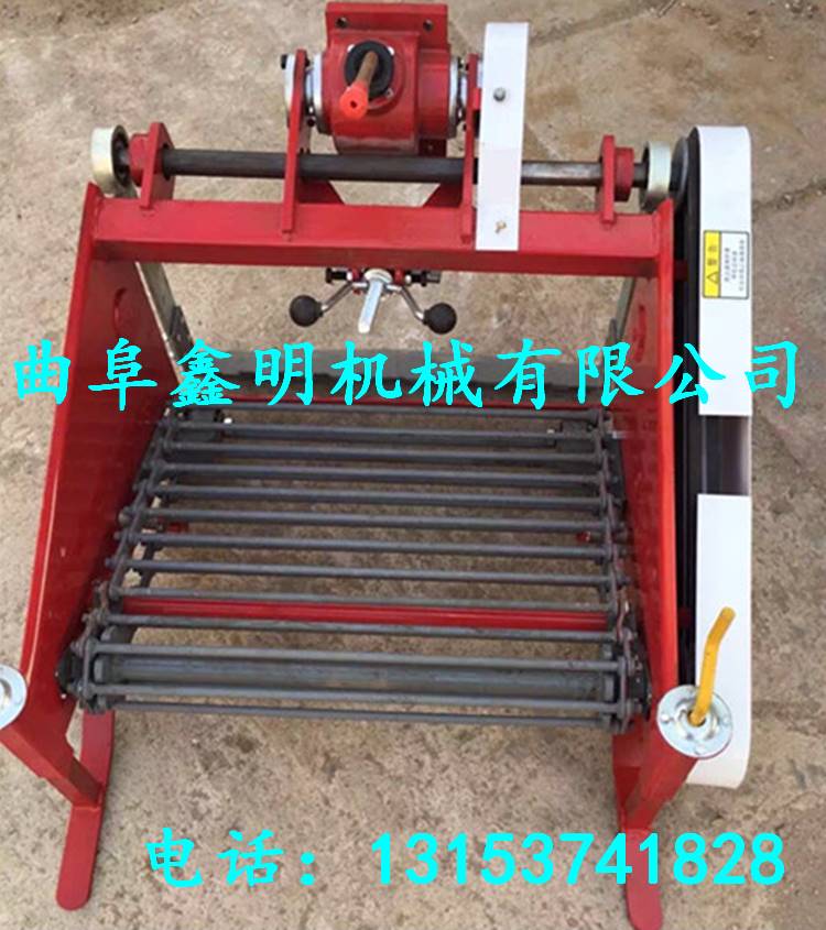 現(xiàn)貨直銷芋頭起挖機價格 鑫明牌XM-0.6地瓜收獲機工作視頻