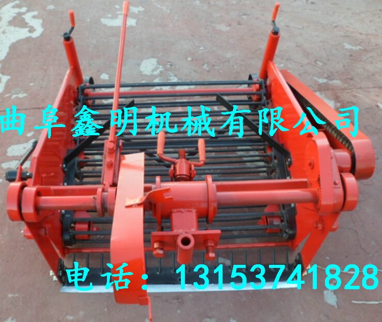 批發(fā)小型四輪紅薯挖掘機(jī) 馬鈴薯收獲機(jī)多少錢 全自動(dòng)薯類挖掘機(jī)視頻