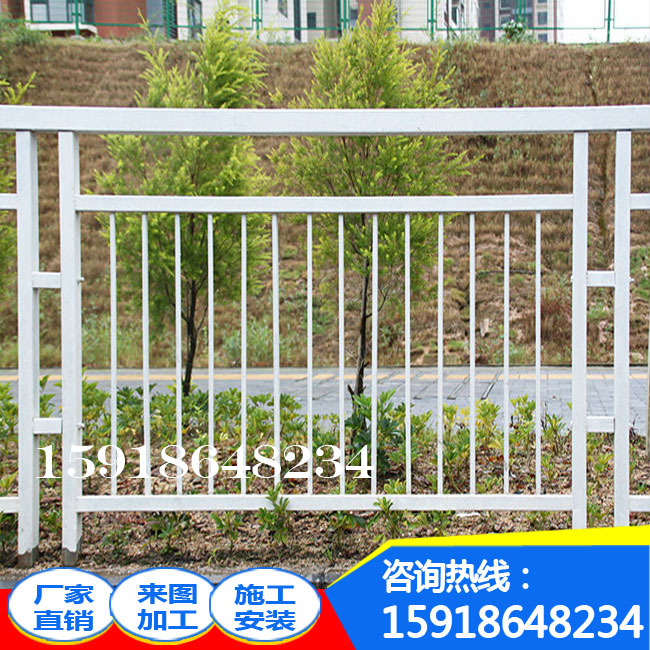 現(xiàn)貨加工甲型防護(hù)欄 深圳南山市政甲型護(hù)欄 深圳路側(cè)人行道欄桿