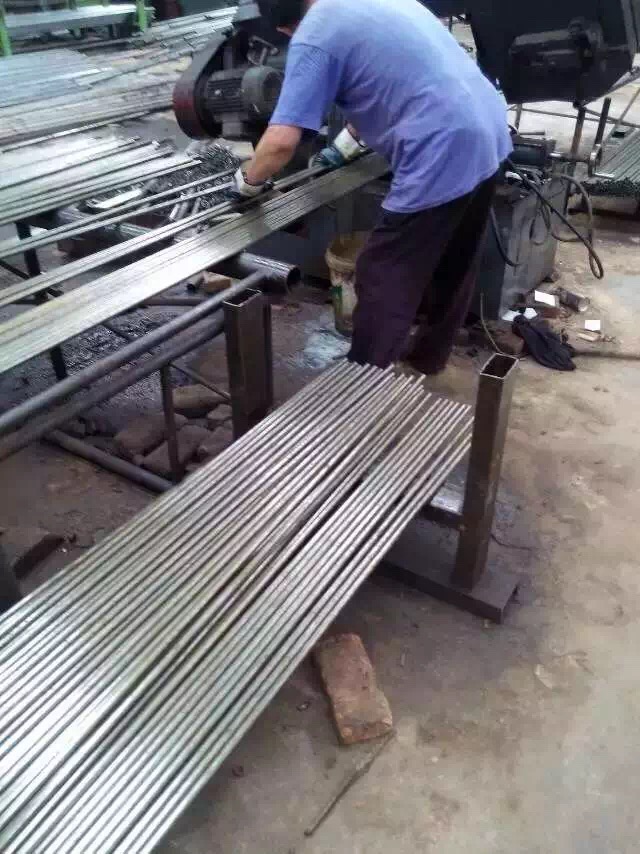 廠家直銷35crmo精密鋼管質(zhì)量好，品種全