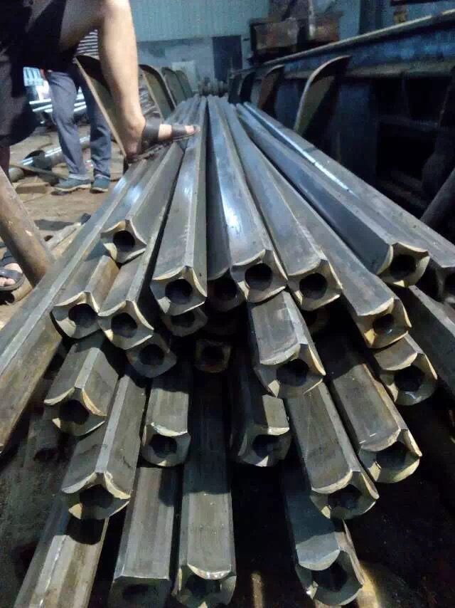 73*8mm45號三角無縫鋼管
