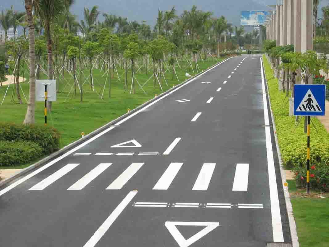 惠州馬路邊車位劃線價(jià)格 交通道路劃禁停線 龍華停車場(chǎng)劃線公司