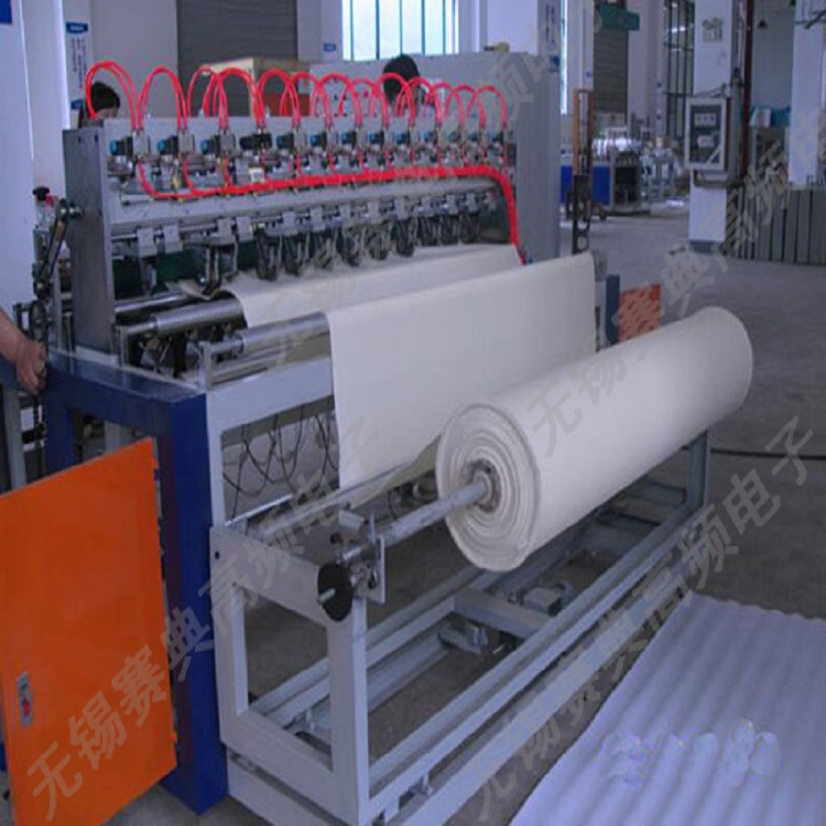 全自動毛巾裁片機(jī)，超聲波分切機(jī)