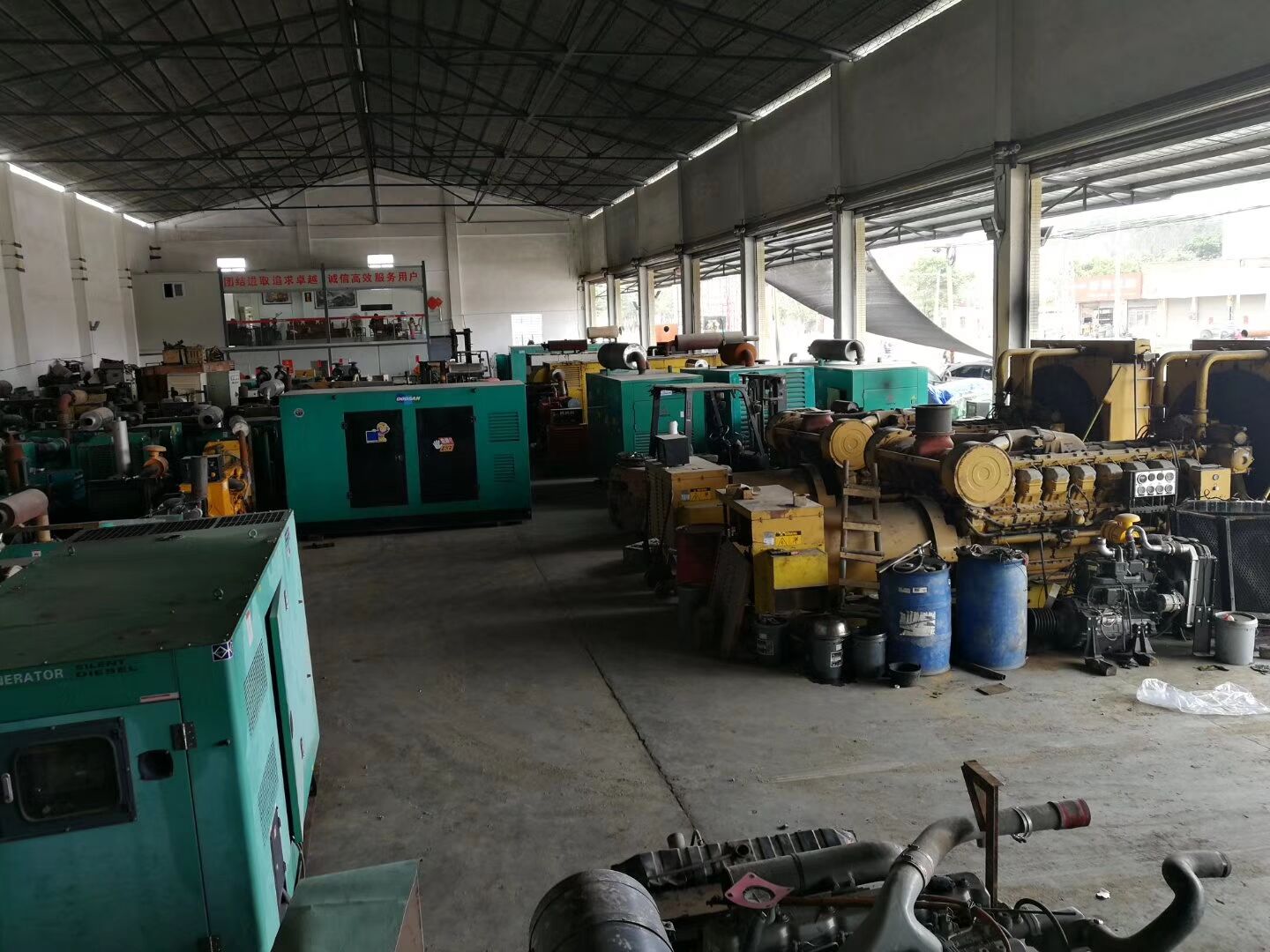 嘉善300KW發(fā)電機(jī)租賃，嘉善500千瓦發(fā)電機(jī)出租價(jià)格