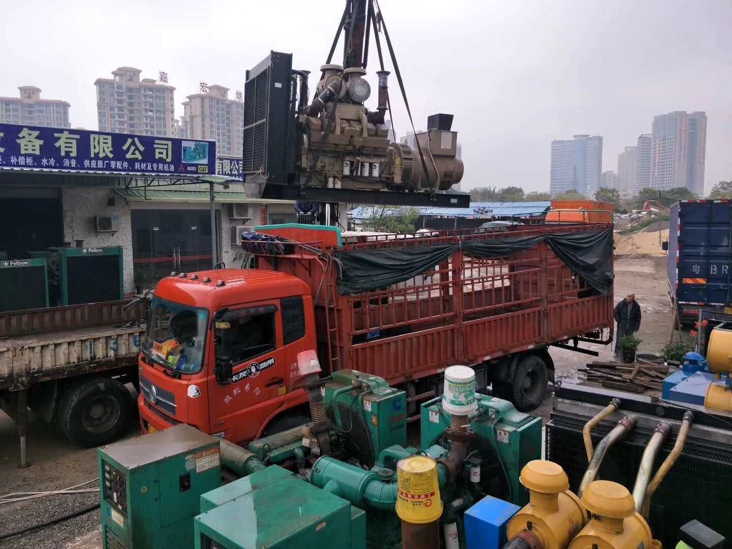 柴油發(fā)電機(jī)組_廣元市發(fā)電機(jī)批發(fā)_廣元發(fā)電機(jī)_柴油發(fā)電機(jī)