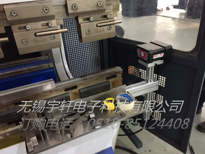 【折盒子不影響】折彎機(jī)防壓手保護(hù)裝置ADBS-RTX 太原