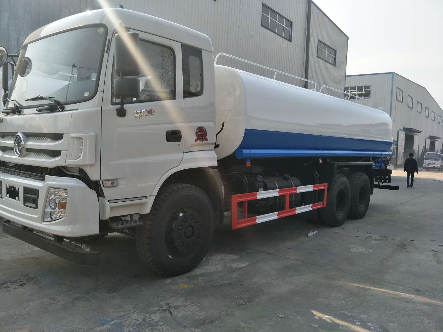 河南澗西不上牌的灑水車(chē)貴不貴