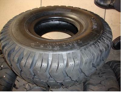 工具車(chē)輪胎型號(hào)齊全825-15充氣輪胎報(bào)價(jià)825-15正品三包現(xiàn)貨