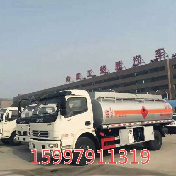 重汽豪沃運(yùn)油車廠家