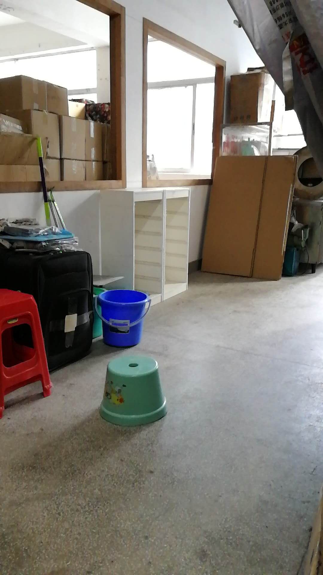深圳羅湖草鋪行李保管，散貨倉庫