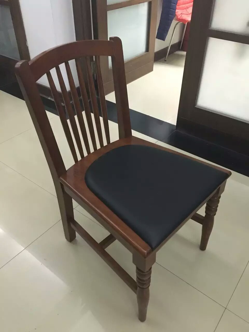 實木餐椅現(xiàn)代簡約大理石餐桌椅家用餐廳飯店吃飯椅子批發(fā)