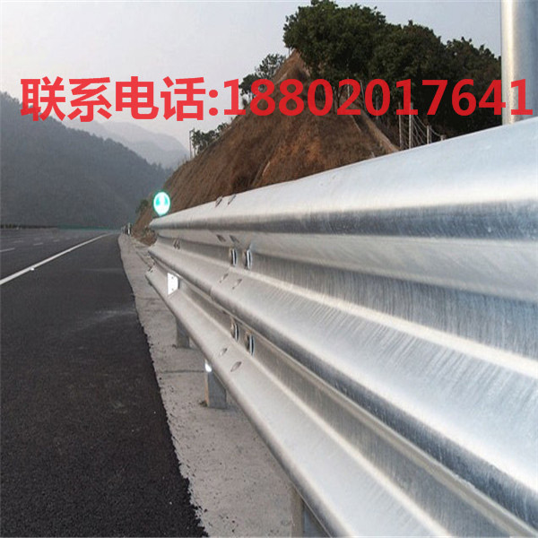 瓊海防阻塊波形護(hù)欄批發(fā) 三亞國道護(hù)欄定做 ?？谑〉腊踩珯趦r(jià)格