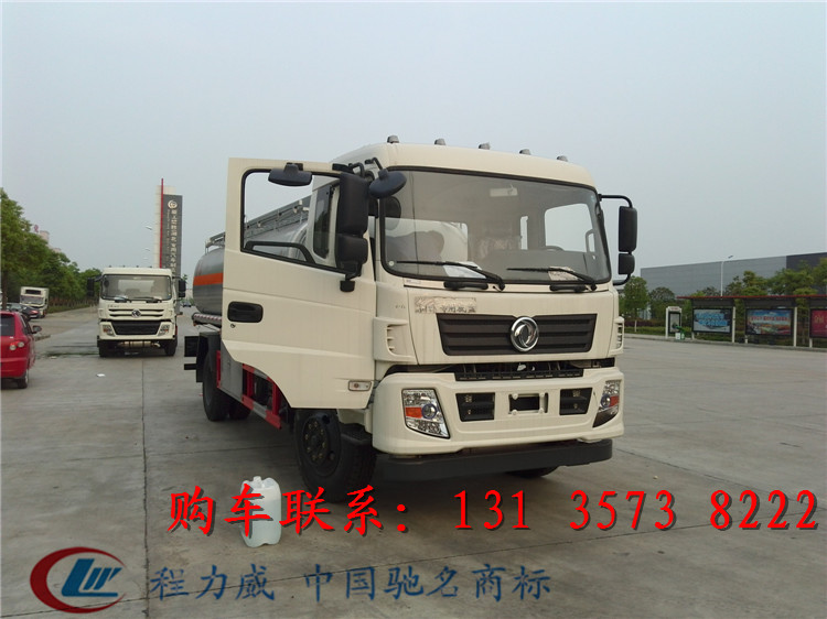 阿壩小型五噸加油車廠家價(jià)格