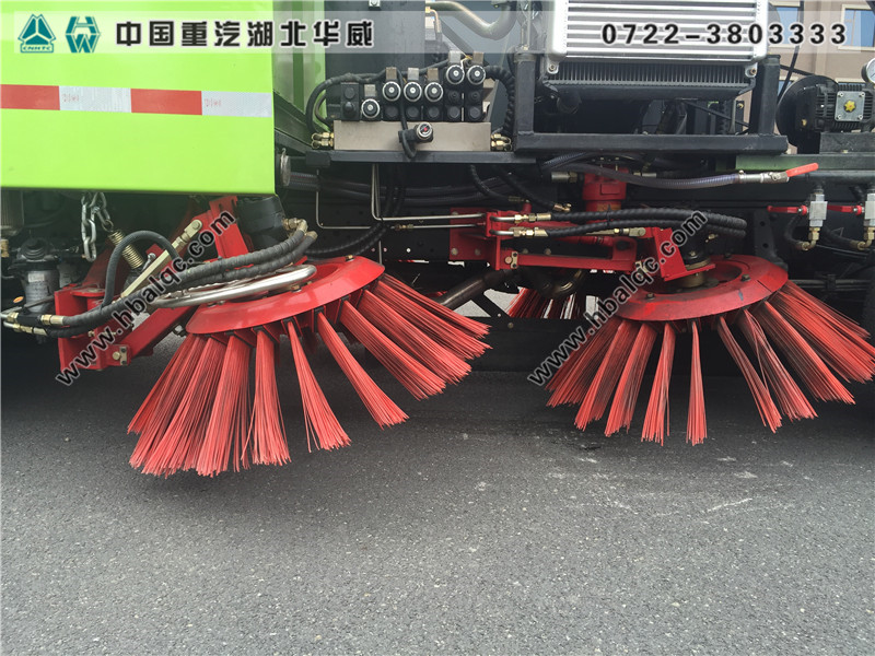 江鈴新順達農(nóng)村公路掃地車_新款掃地車