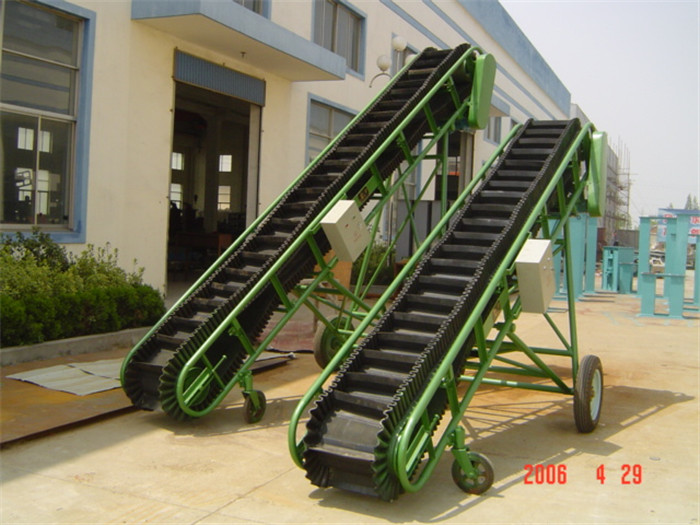 裙邊輸送機(jī) 料場(chǎng)輸送機(jī) 輸送機(jī)性能