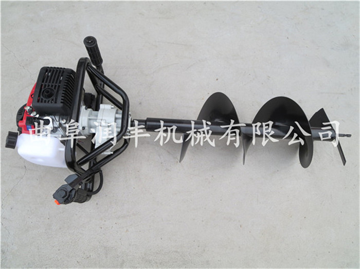 多功能種樹挖坑機(jī)手提挖坑機(jī) 四輪挖坑機(jī)批發(fā)小型挖坑機(jī)