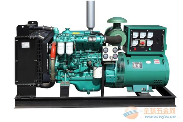 平陰縣發(fā)電機租賃聯(lián)系方式+康明斯大宇