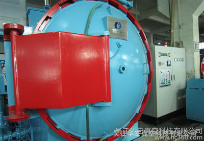華宏czq240雙室油淬氣冷真空爐、溫州真空爐、真空熱處理爐