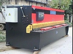 Q11型機(jī)械剪板機(jī)報(bào)價(jià)，Q11機(jī)械剪板機(jī)哪家好