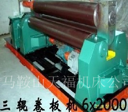 天福卷板機(jī)銷售，6*2500卷板機(jī)報(bào)價(jià)，甘肅卷板機(jī)哪家好