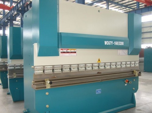 現(xiàn)貨供應(yīng)WC67K-250T×6000液壓數(shù)控板料折彎機(jī)新的銷售