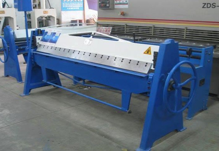 安徽天福折邊機(jī)生產(chǎn)地，折邊機(jī)廠家銷售，1.5米折邊機(jī)報(bào)價(jià)
