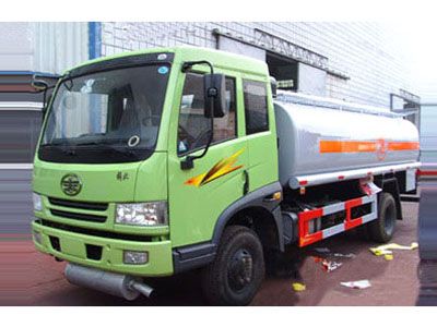 江西3噸至15噸油罐車、幫你賺錢的好幫手程力油罐車廠