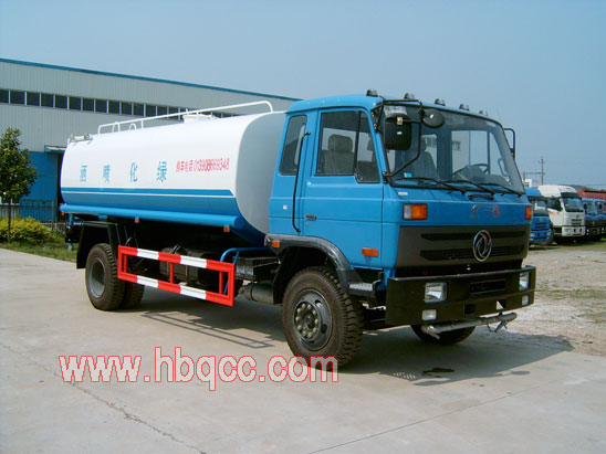 5噸灑水車價格 8噸噴灑水車廠家 東風(fēng)10噸康霸灑水車那里有賣的？